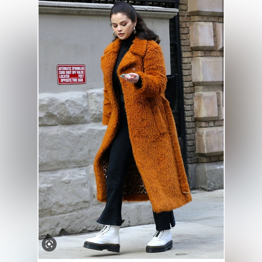 Doc Dr Marten SINCLAIR MILLED NAPPA LEATHER PLATFORM BOOTS sz 7 - Selena Gomez